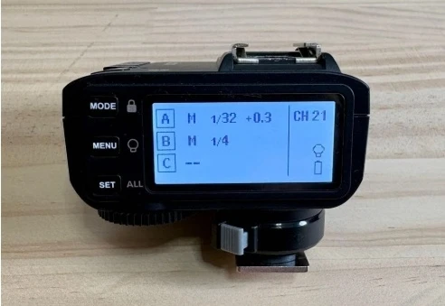 Синхронізатори для спалахів Godox нового покоління X3 Pro та X3 для Canon: огляд та порівняння