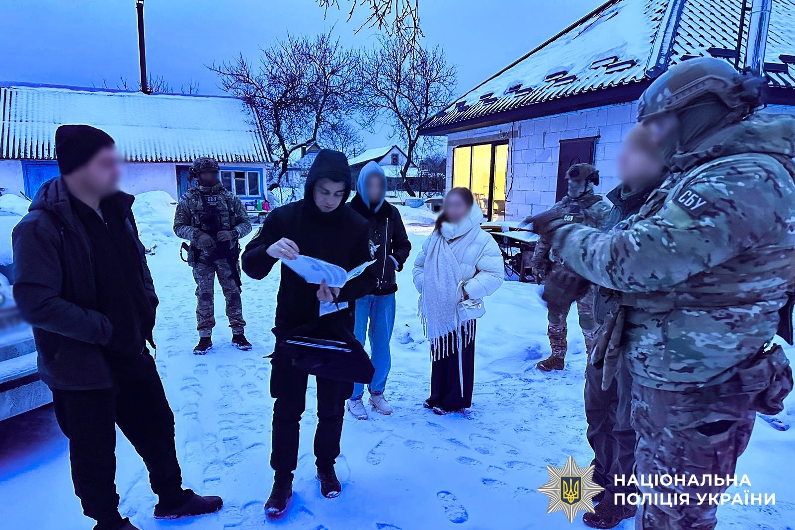 Жителі Клесова, Сарн і Рафалівки «вибивали» борг у чоловіка з Вараша: їх судитимуть