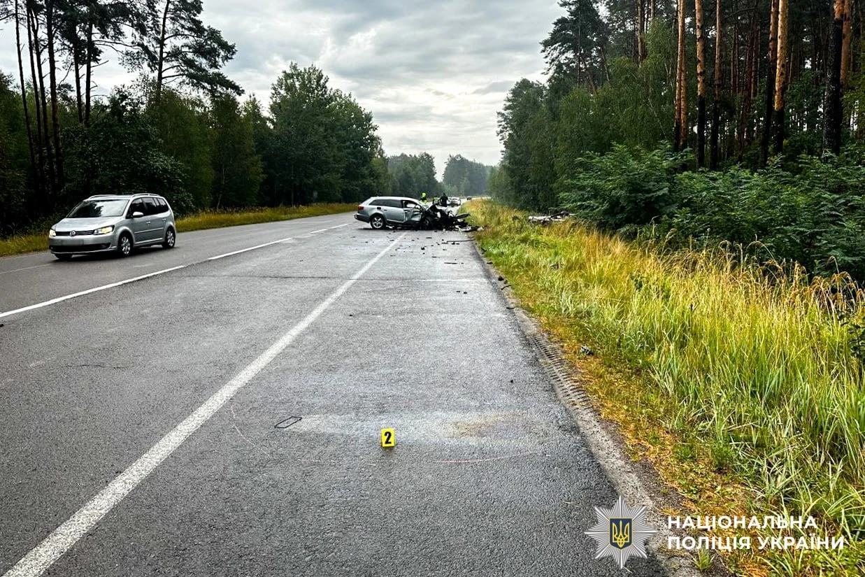 На трасі на Сарненщині зіткнулися дві Audi: 21-річна водійка загинула, інша травмувалася