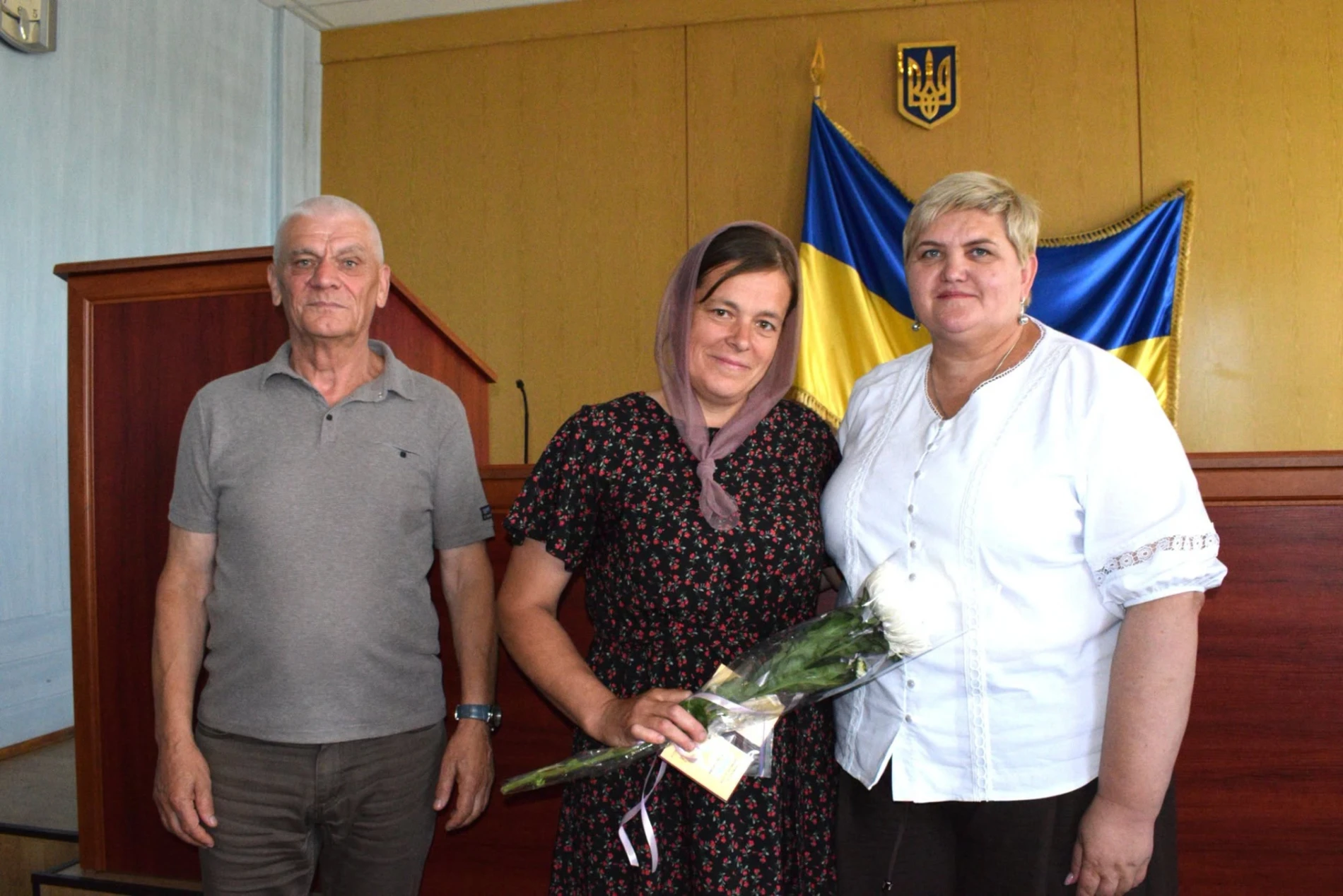 193 дитини на 35 неньок: у Сарненському районі вручили почесні відзнаки багатодітним матерям