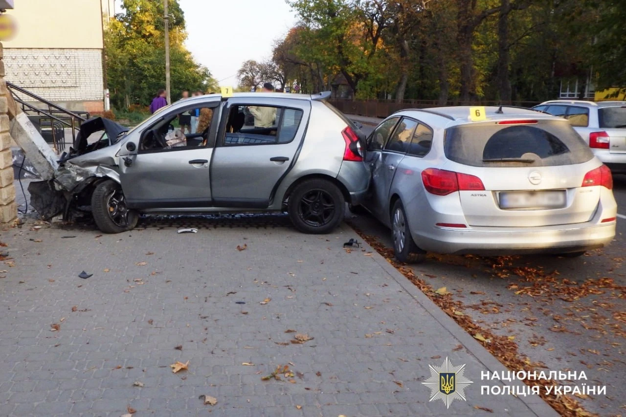 У Сарнах в аварії травмувалася сім’я з двома дітьми