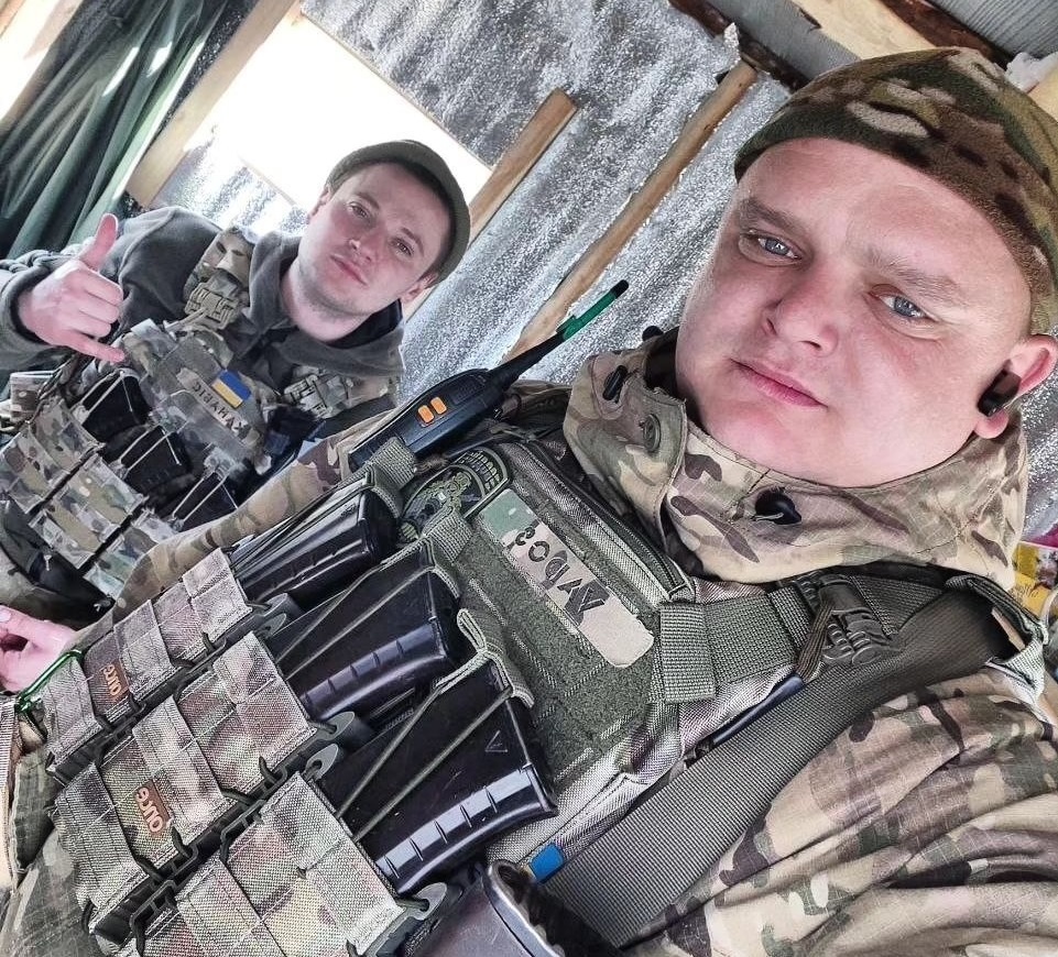 Анатолій з побратимом Вадимом Шокотом.