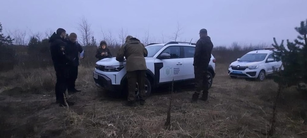 Зафіксована незаконна вирубка.