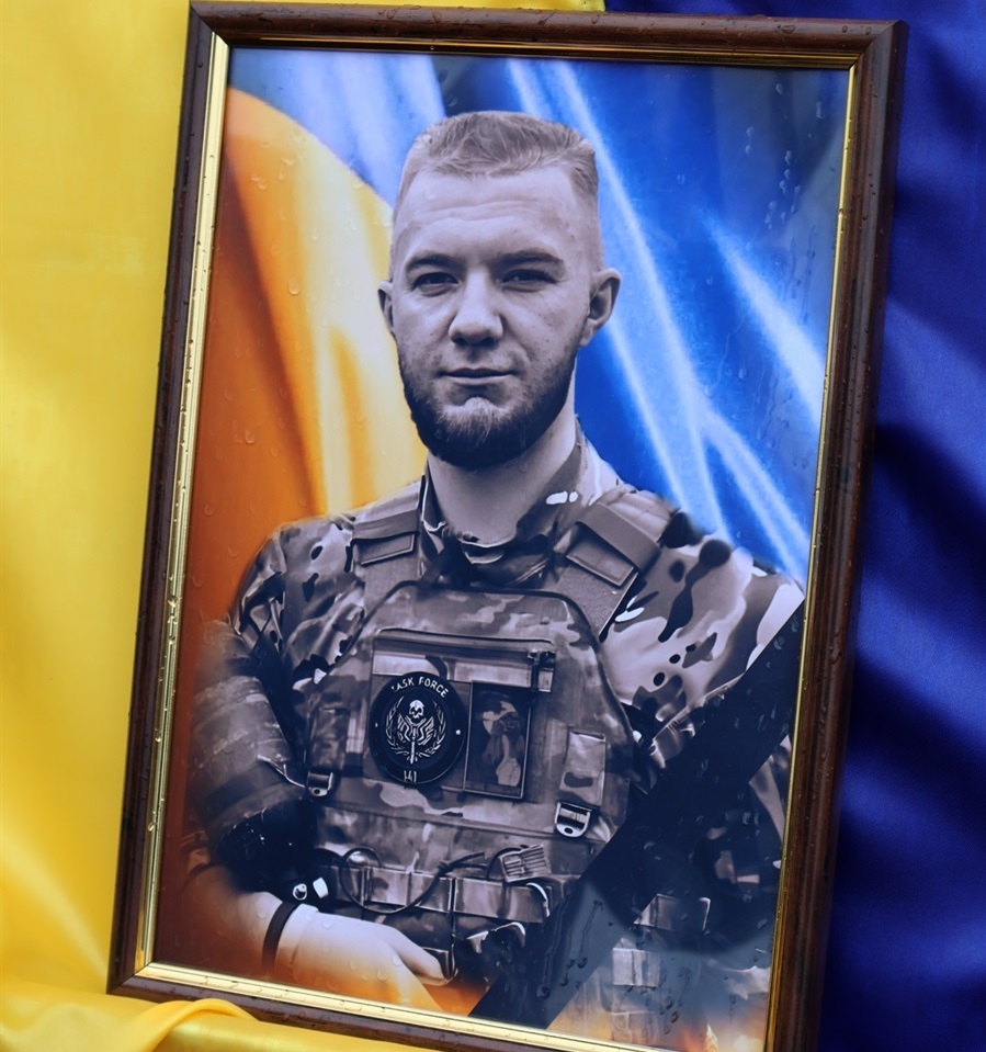 Портрет Віталія Олещука.