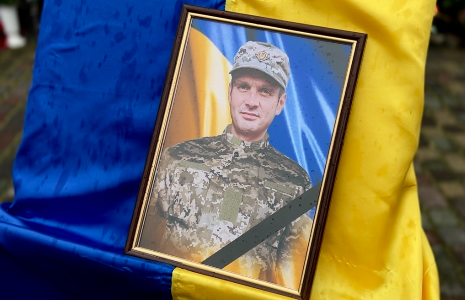 Портрет загиблого воїна.