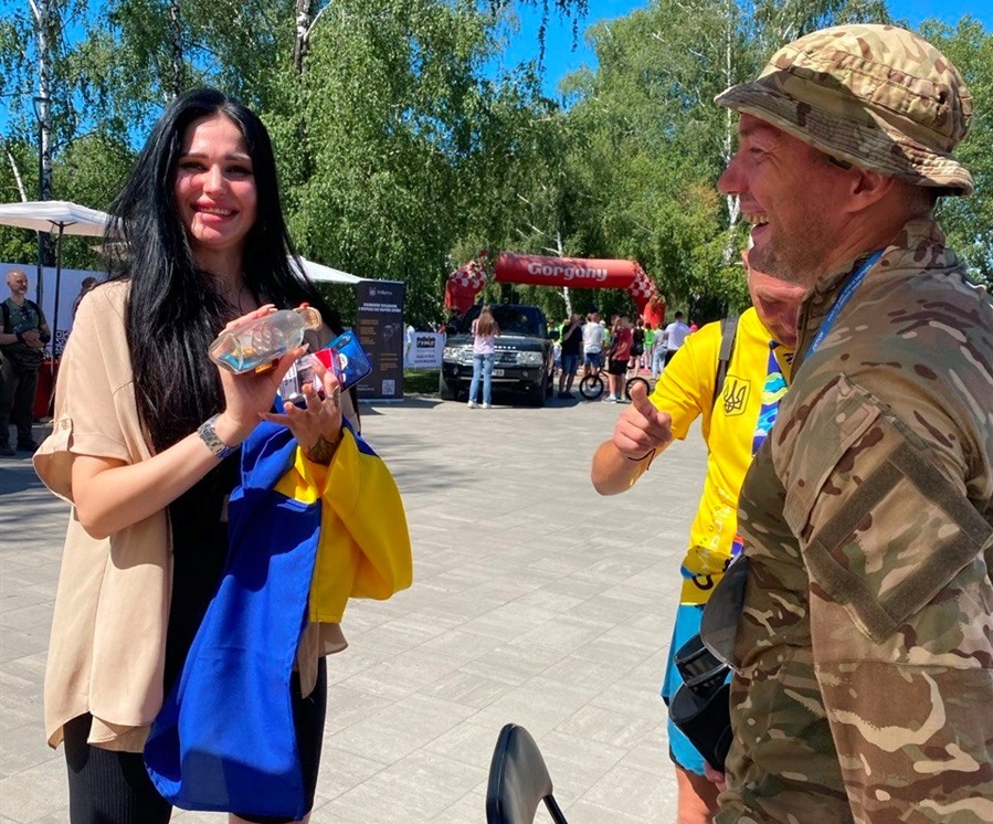 Сувенірний кораблик, виготовлений Андрієм.