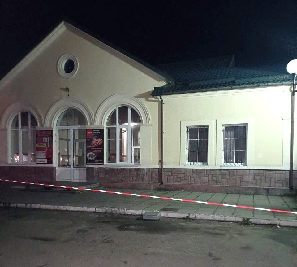 Територія, де охороняли знахідку.