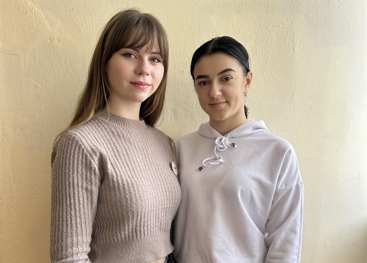 Волонтерки Вікторія Остапчук та Ольга Літвінчук.