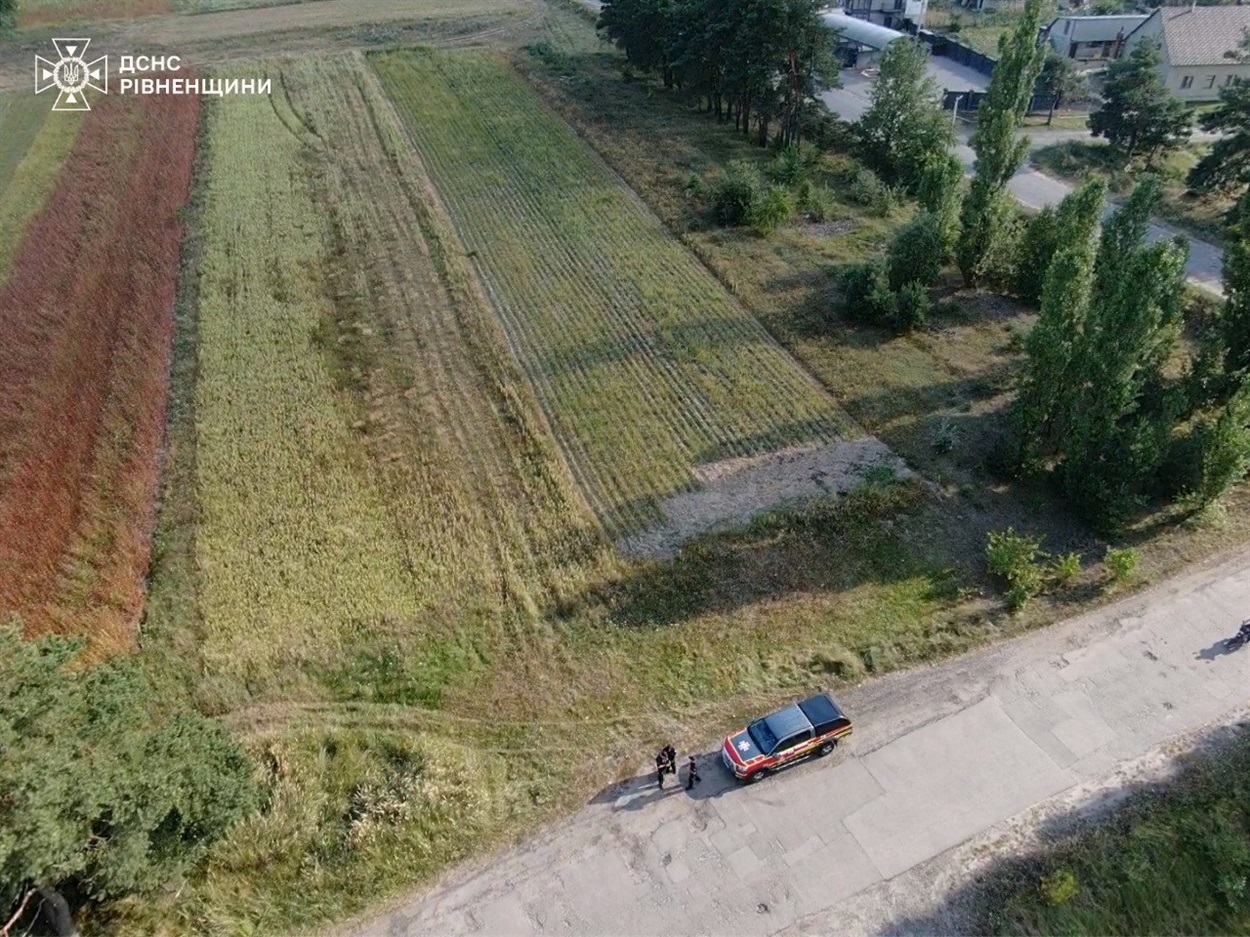 пожежа суха трава сарни район