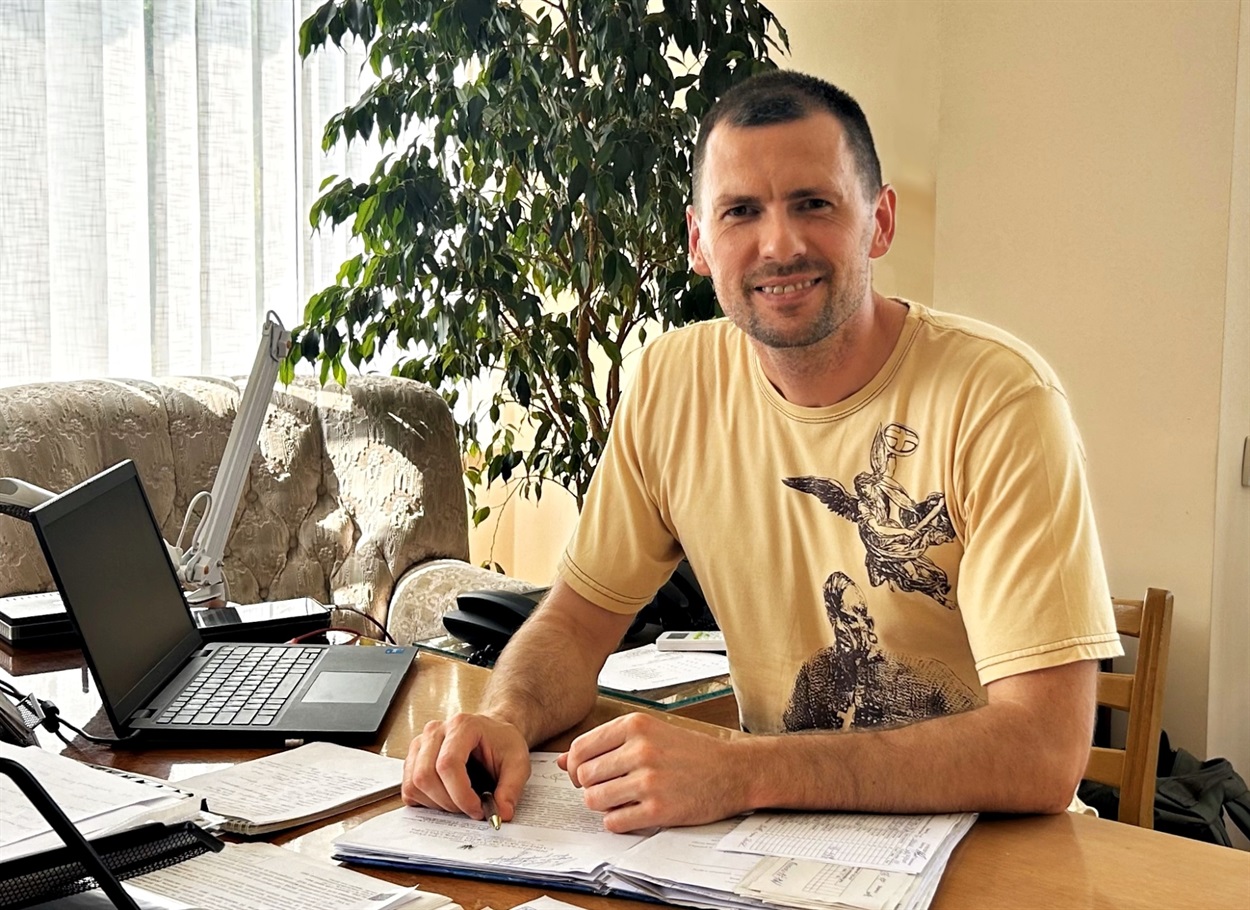 Керівник закладу Олександр Задорожний.