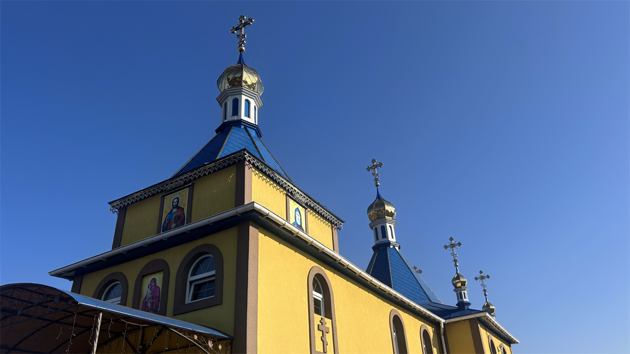Храм Почаївської ікони Божої Матері в Сарнах.