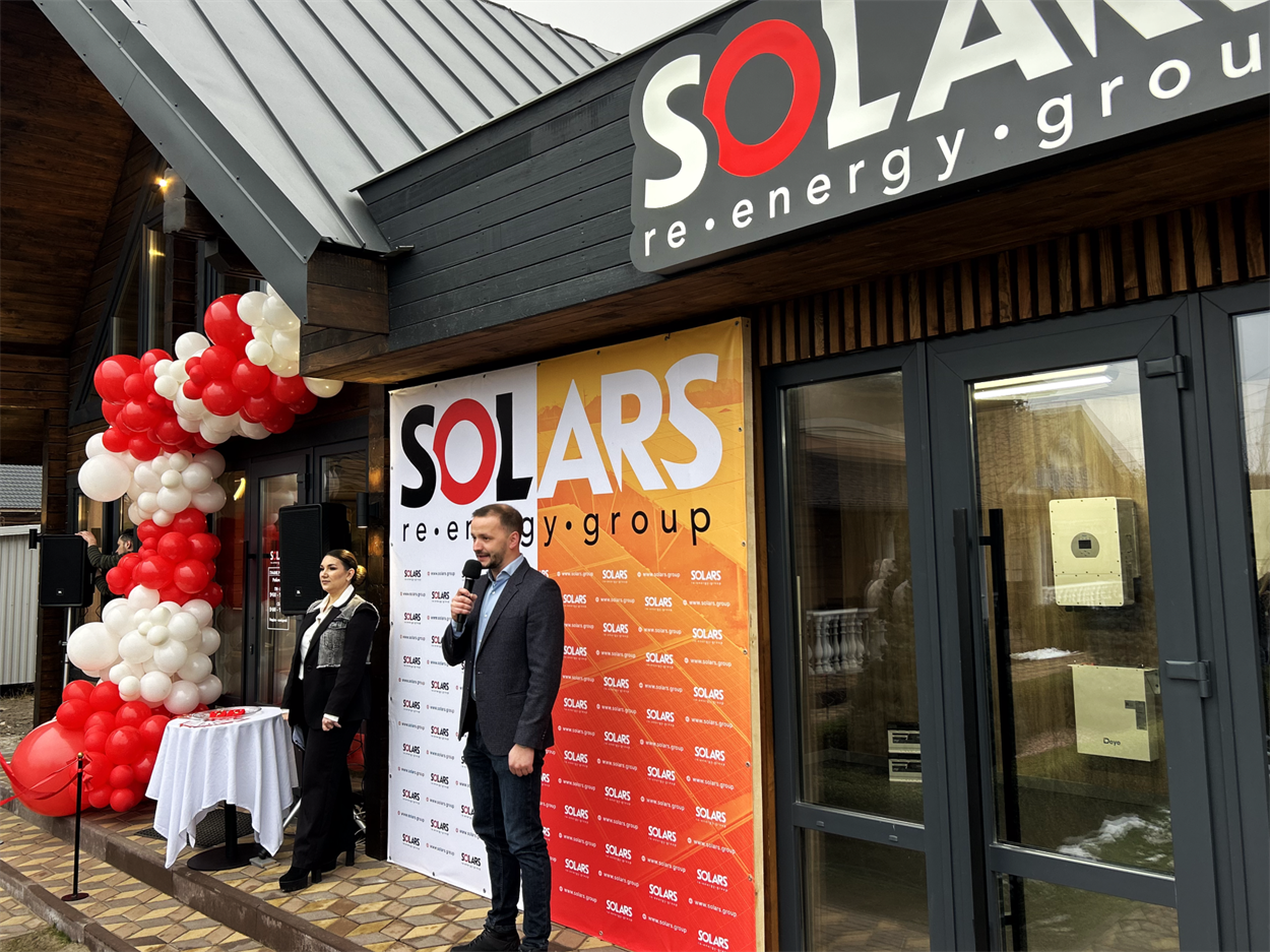 Мілан Чейпеш на відкритті Solars Re-Energy в Сарнах.