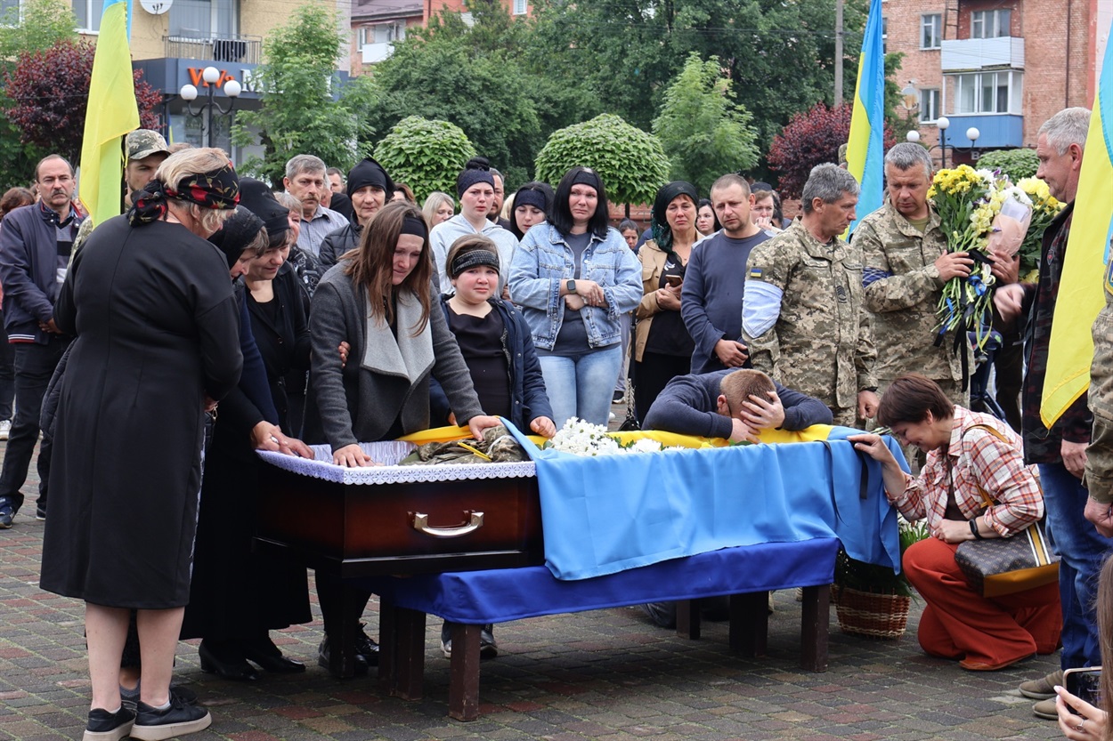 Прощання з воїном.