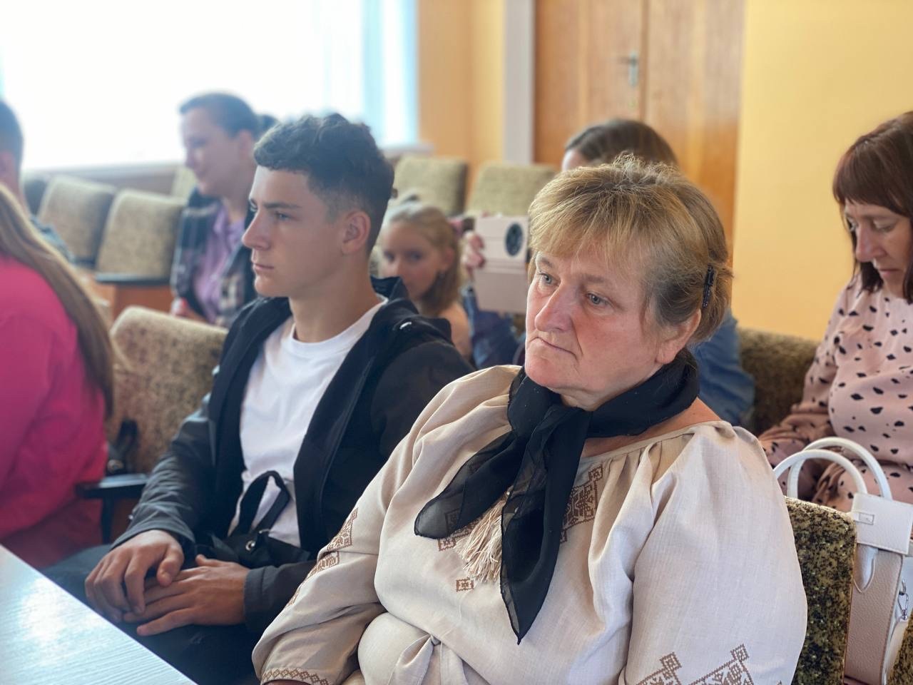 У Сарнах орденами й відзнакою нагородили полеглих військових із району
