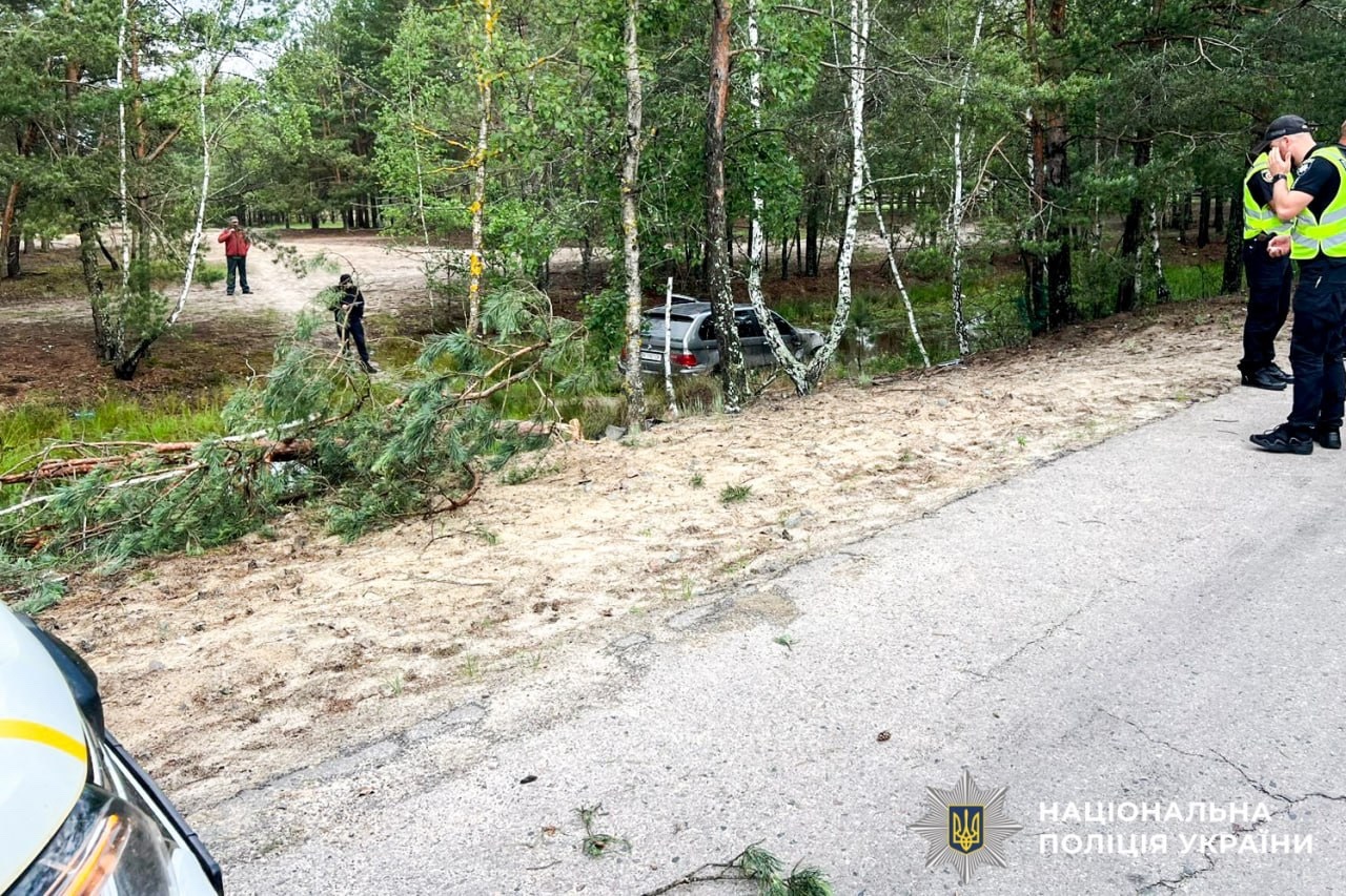 У Сарненському районі 17-річний місцевий вкрав авто і вʼїхав у канаву: його судитимуть
