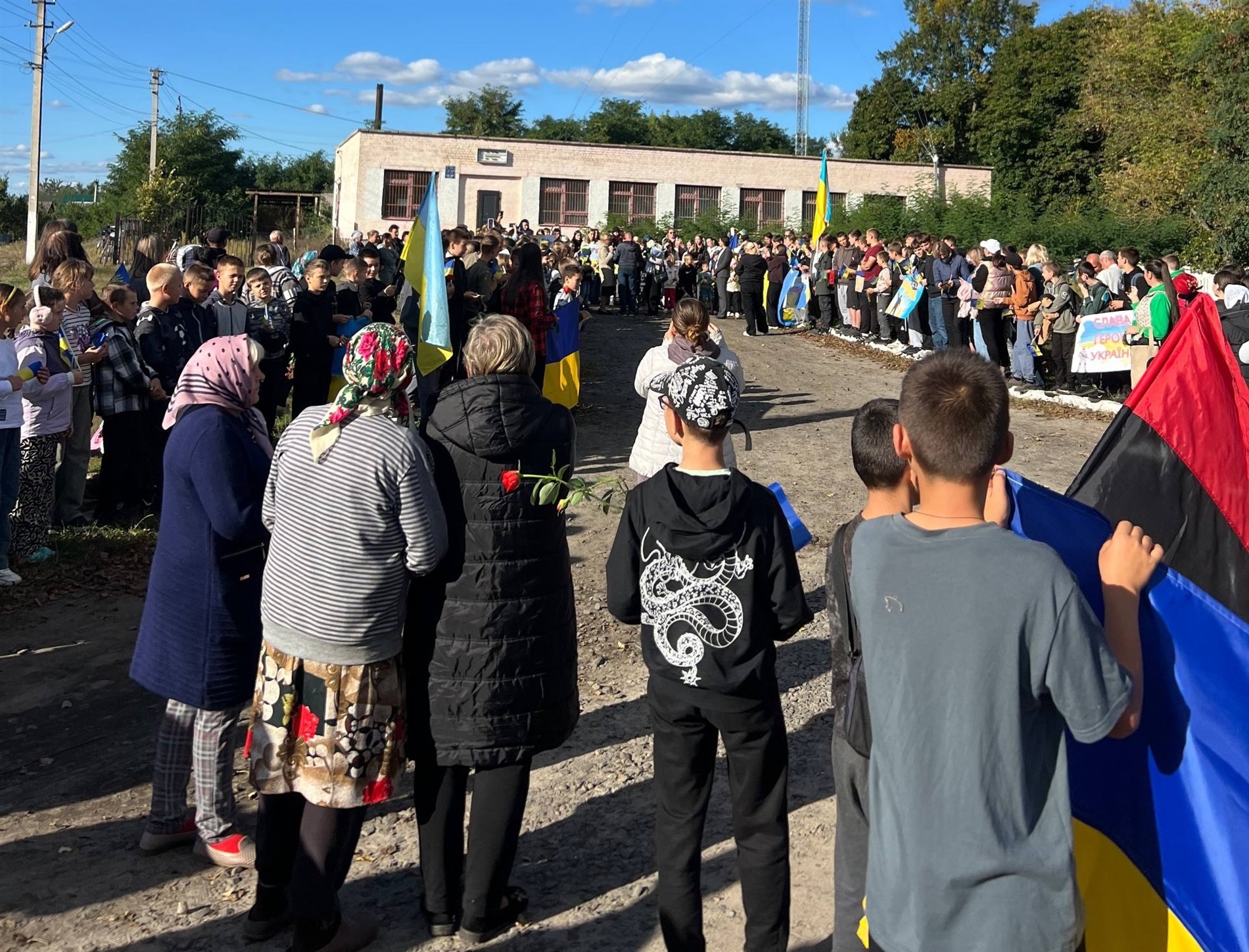 У Сарненській громаді зустріли звільненого з російського полону військового