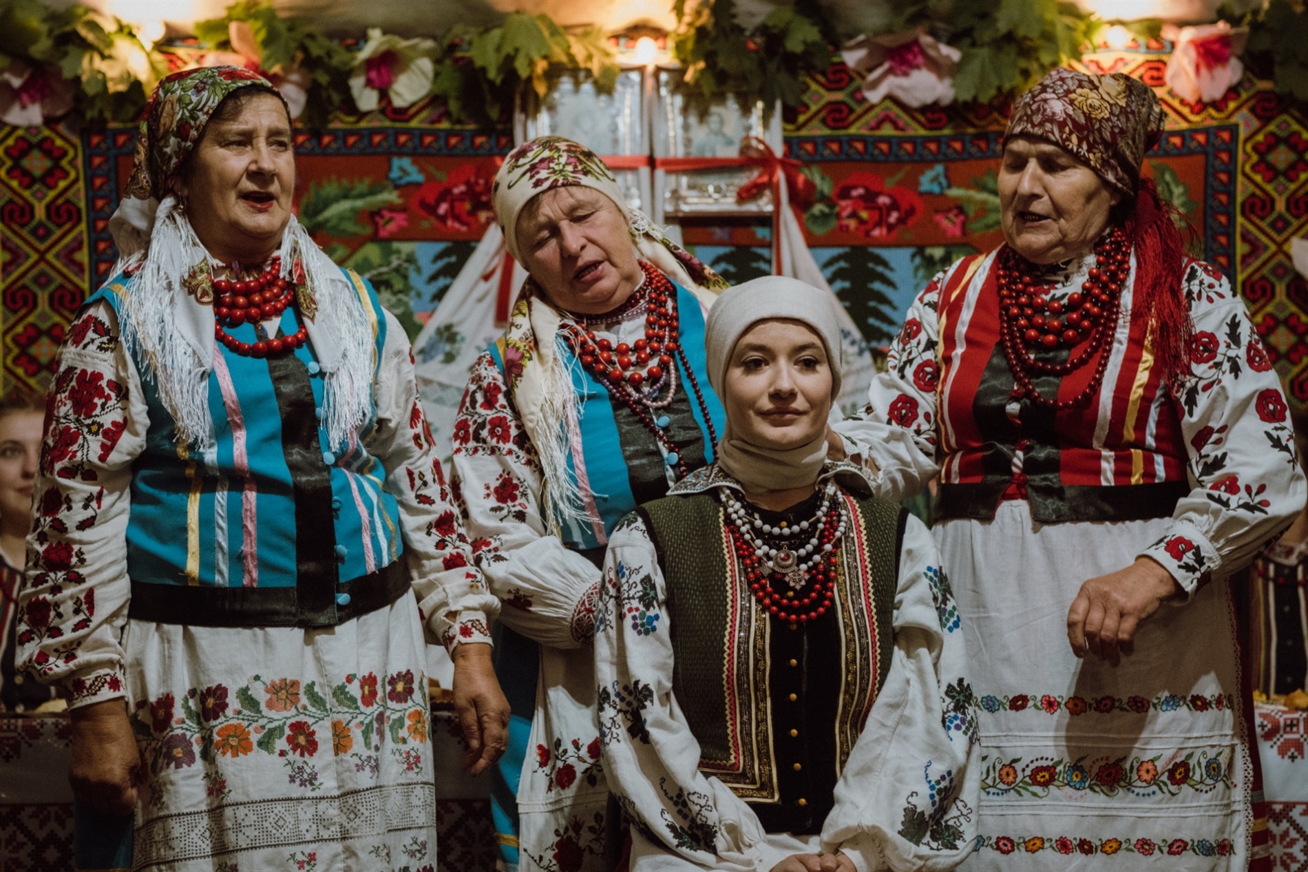 «Осінь весільна»: у Сарнах відтворили обрядове поліське весілля