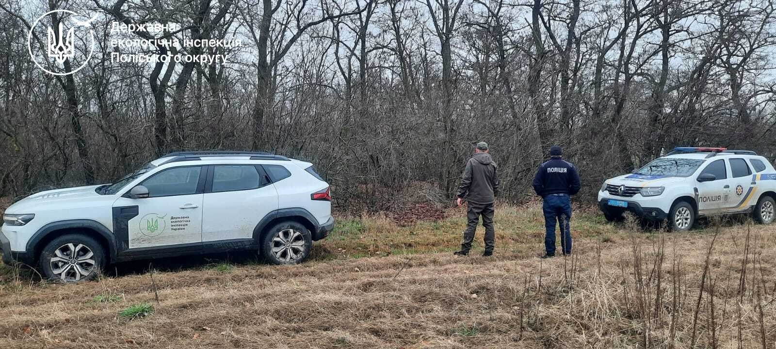 Сміття, зрізані дерева та рибальські гачки: екоінспекція перевірила Сарненщину