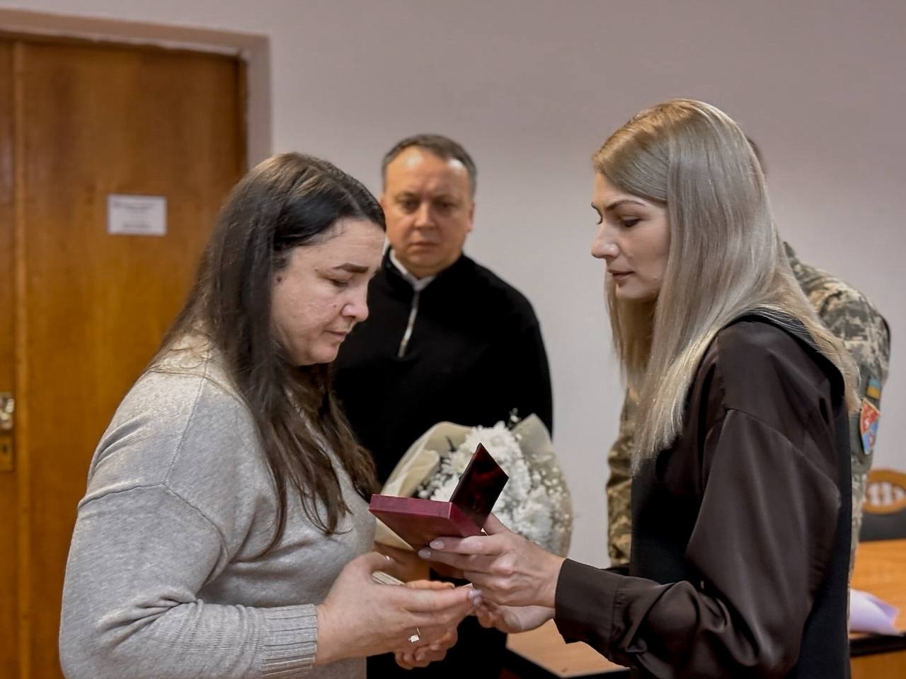 Пʼятьох загиблих захисників із Сарненського району відзначили державними нагородами