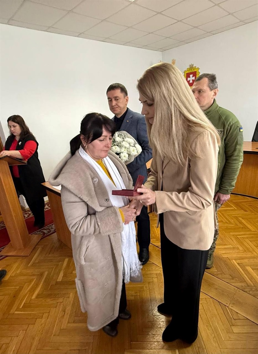 Вісьмох військових із Сарненського району посмертно відзначили державними нагородами