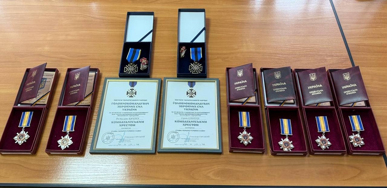 Вісьмох військових із Сарненського району посмертно відзначили державними нагородами