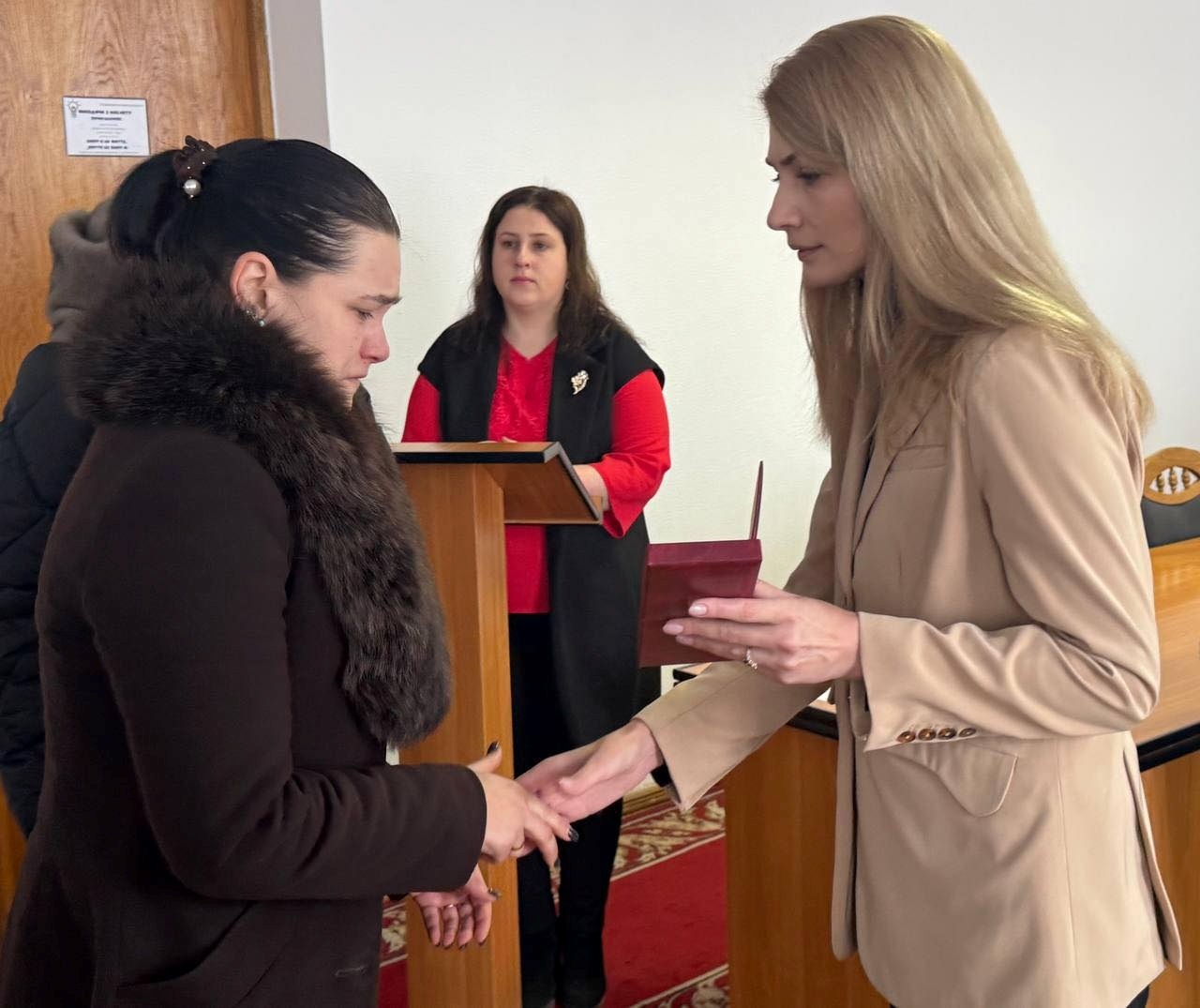 Вісьмох військових із Сарненського району посмертно відзначили державними нагородами