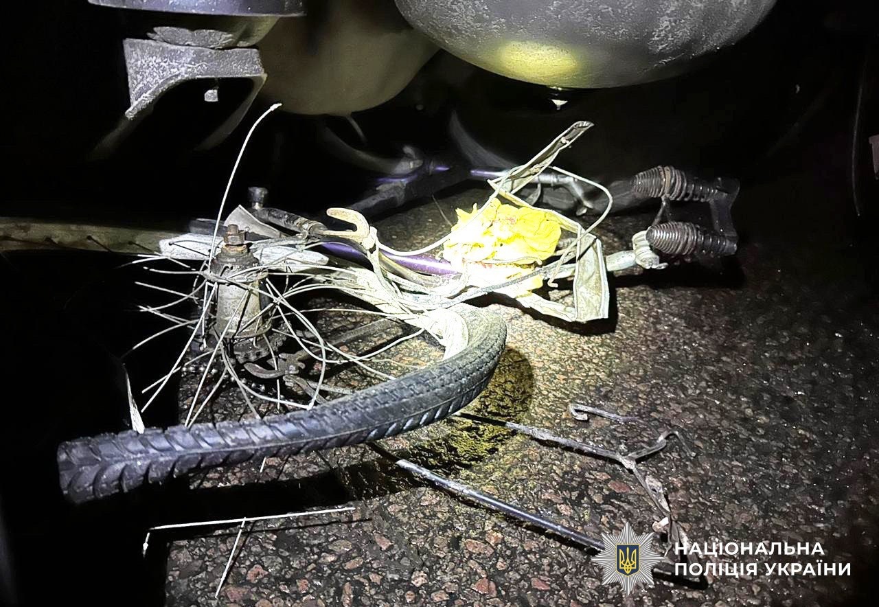 На Сарненщині водій вантажівки збив насмерть велосипедиста
