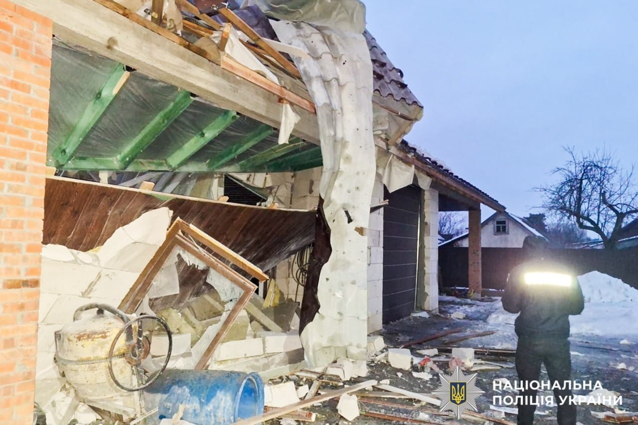 Поранений чоловік і пошкоджені будівлі: що відомо про атаку Рівненщини