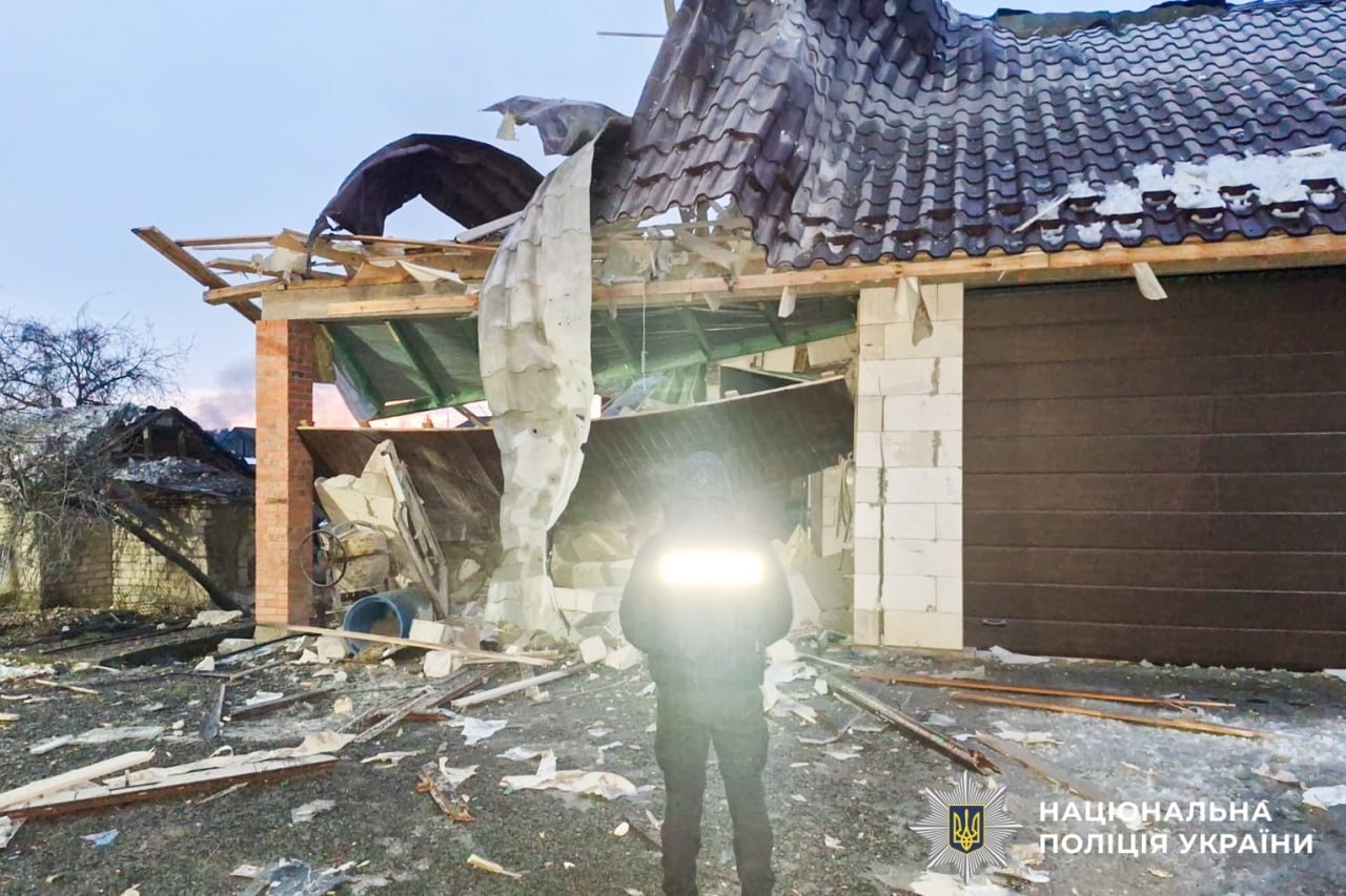 Поранений чоловік і пошкоджені будівлі: що відомо про атаку Рівненщини