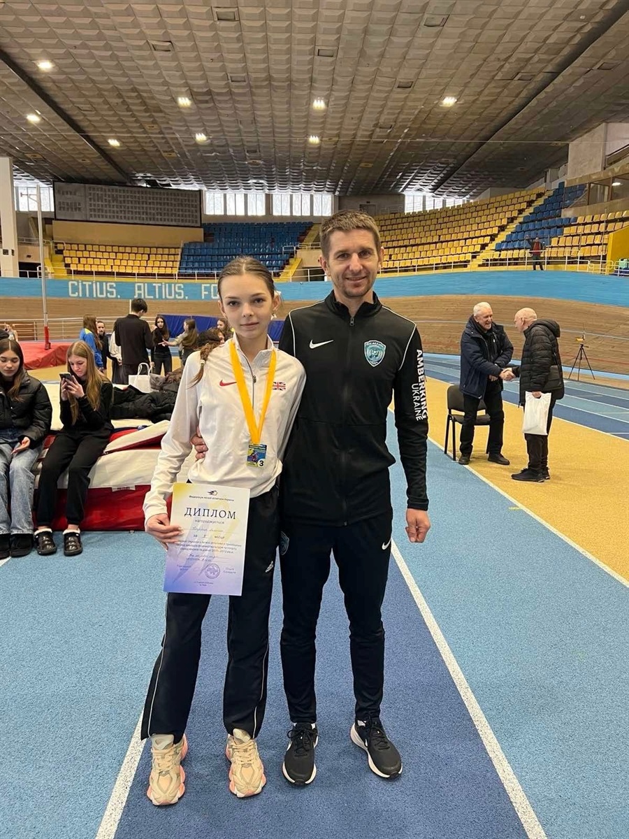 Юні легкоатлети із Сарн привезли три нагороди з Чемпіонату України