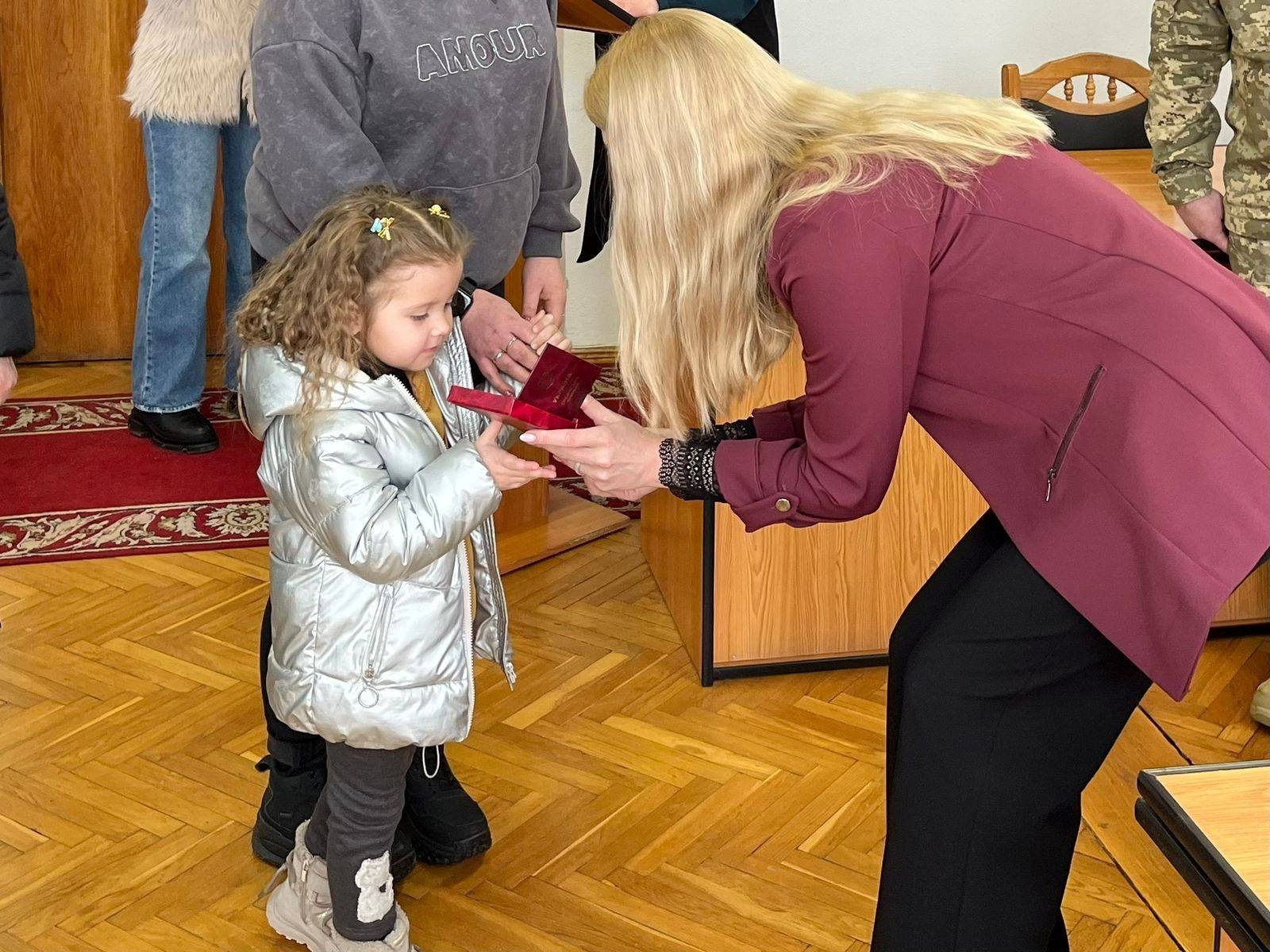 Одинадцять полеглих захисників із Сарненського району отримали державні нагороди