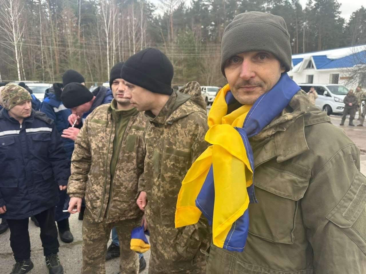 «Це найбільша кількість за всі обміни»: з полону повернули шістьох воїнів із Сарненського району