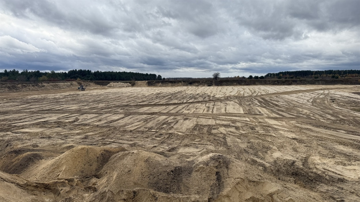 пісок Сарни