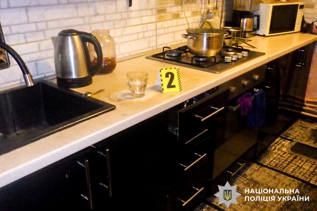 Під час сварки поранив родича ножем: у Сарнах затримали 41-річного чоловіка