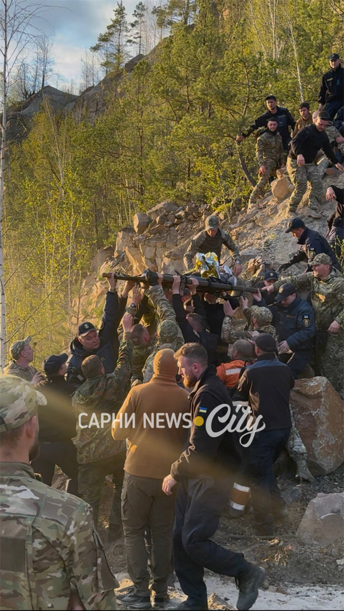 Впав у кар’єр: у Клесівській громаді розшукали зниклого хлопчика