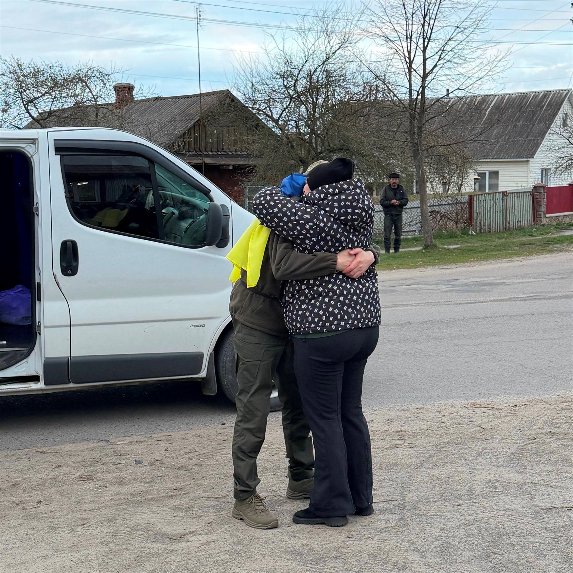 Майже два роки в неволі: на Сарненщині зустріли звільненого з полону бійця