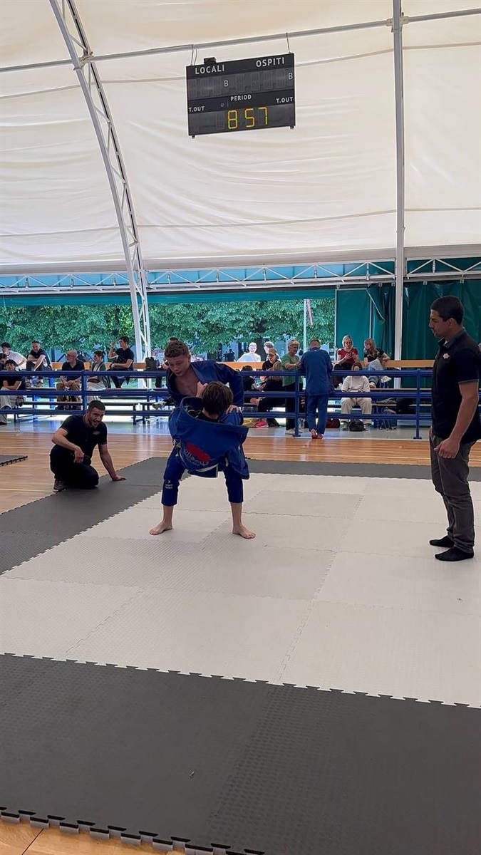 «Він поборов усіх іноземців»: спортсмен із Рокитнівщини переміг на міжнародних змаганнях з хортингу