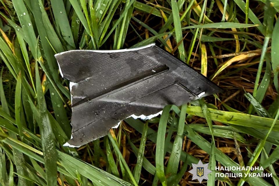 На Рокитнівщині підлітки на мотоциклі вʼїхали в електроопору: 13-річного «водія» госпіталізували