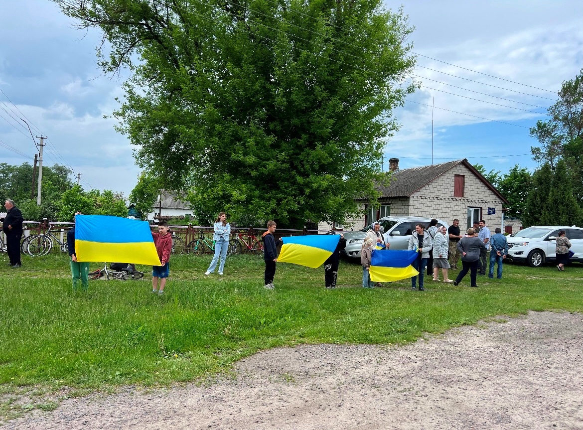 З полону — до мами: на Сарненщині зустріли звільненого захисника