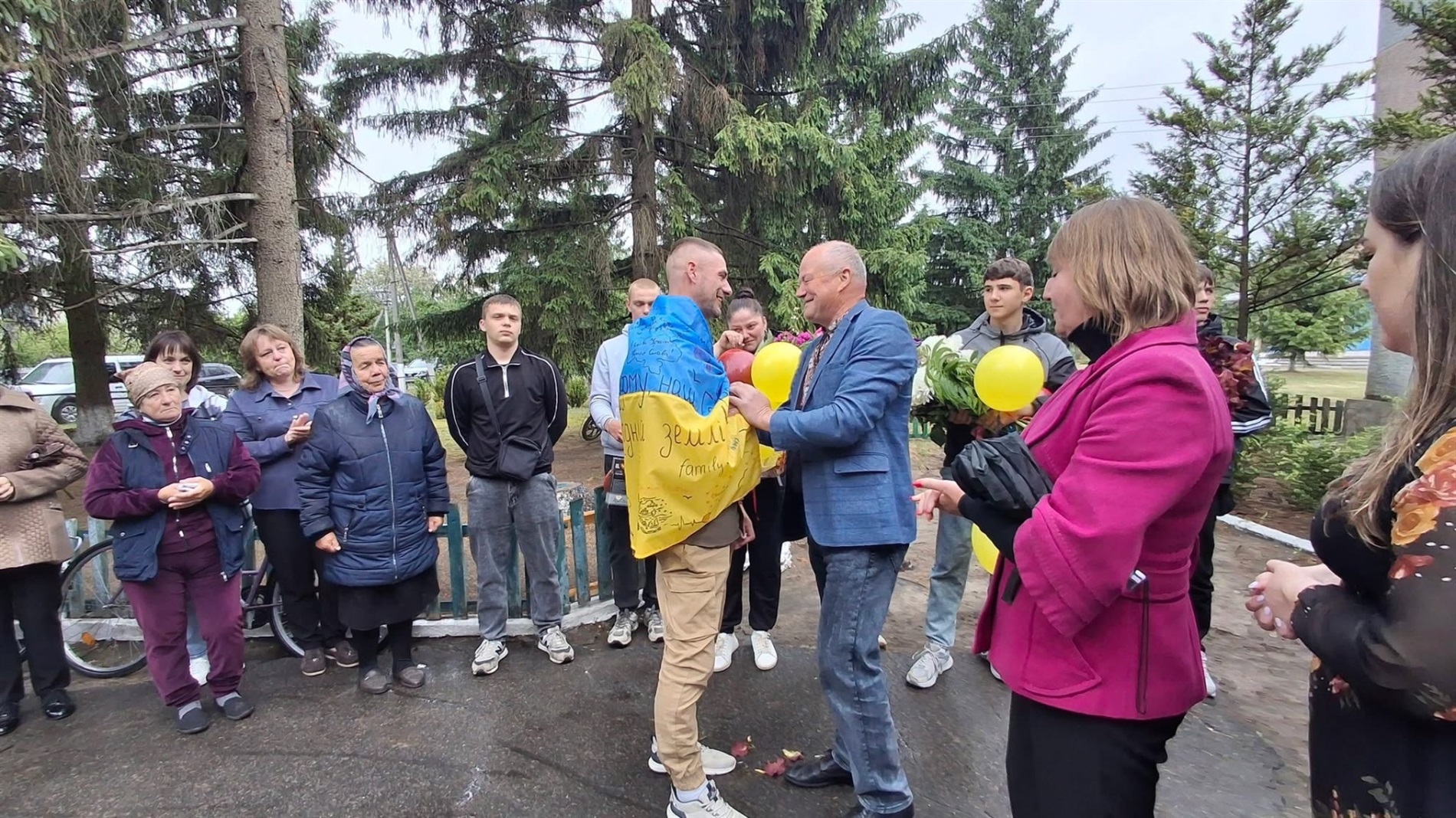 У рідне село на Дубровиччину повернувся звільнений з полону 37-річний захисник