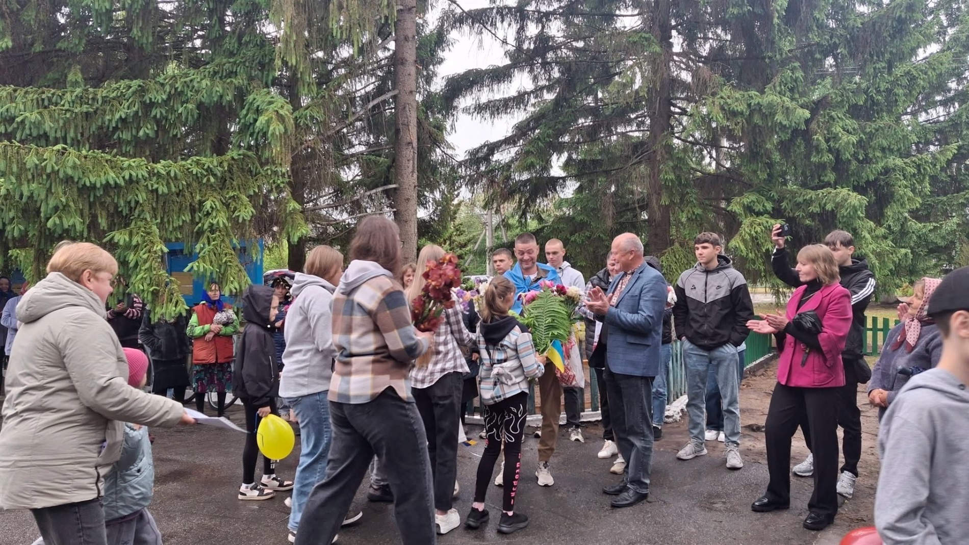 У рідне село на Дубровиччину повернувся звільнений з полону 37-річний захисник