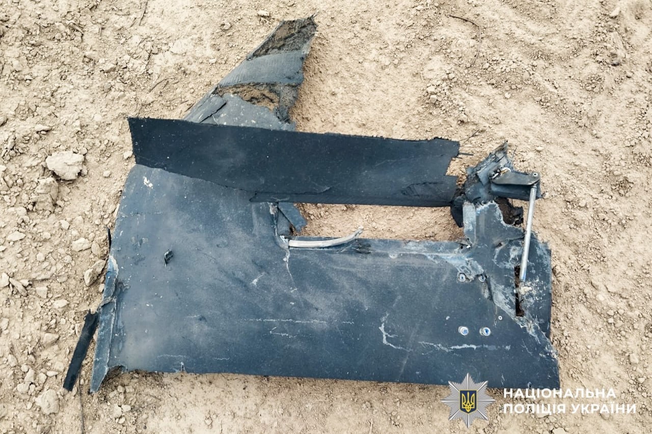 У полі на Сарненщині впав російський безпілотник — його знешкодили