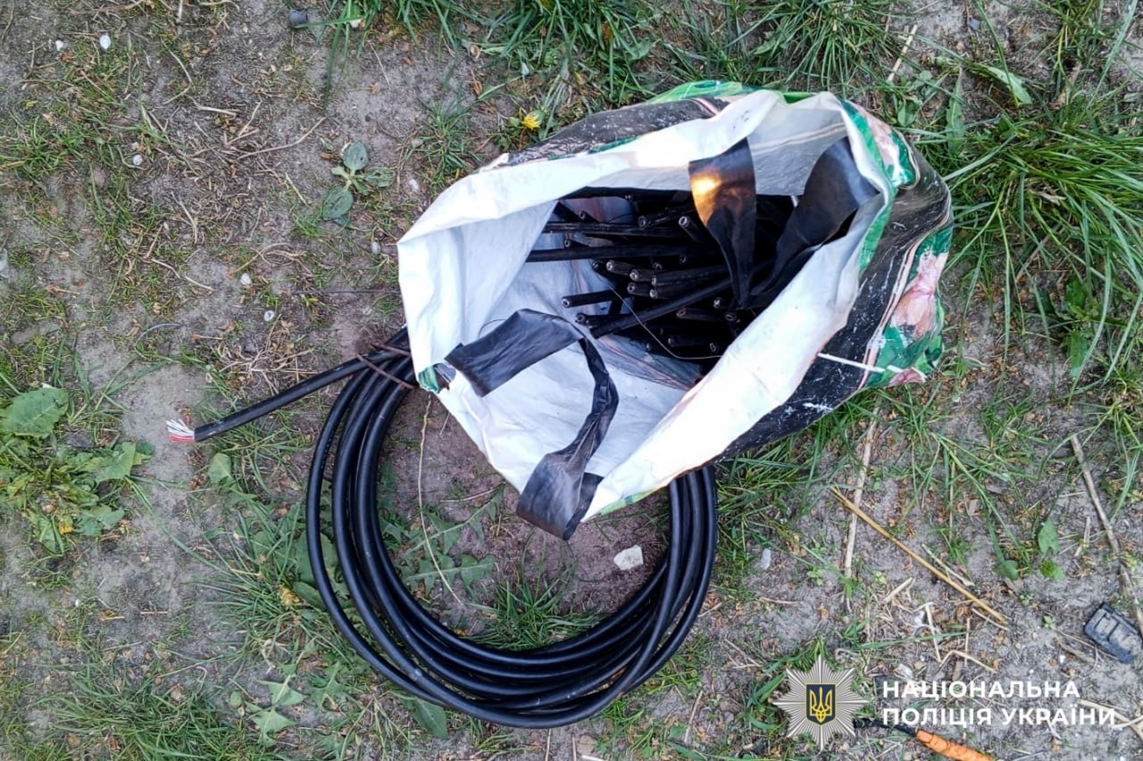 Сім років за ґратами за кабелі «Укртелекому»: чоловіка з Костопільщини засудили за крадіжку