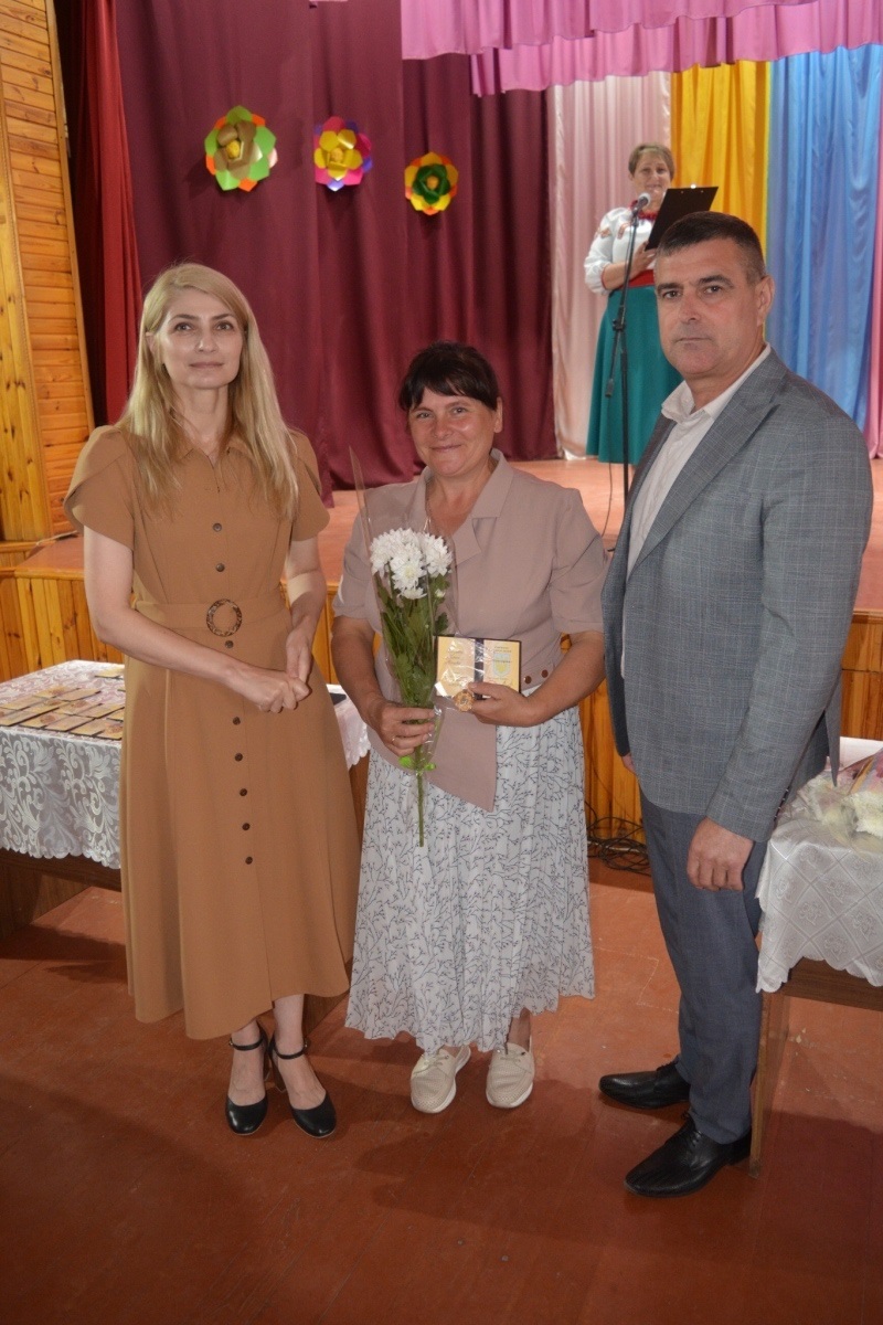 43 жінки на Сарненщині отримали відзнаки «Мати-героїня»