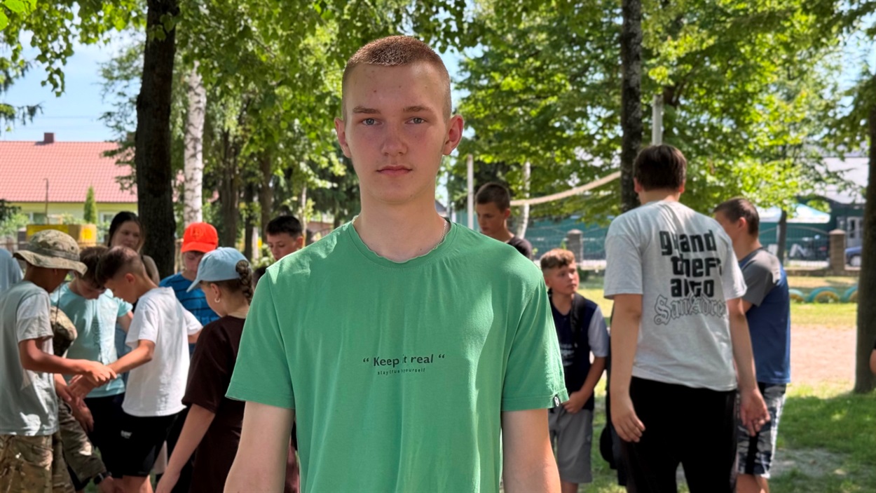 Старшокласник Максим Жук.