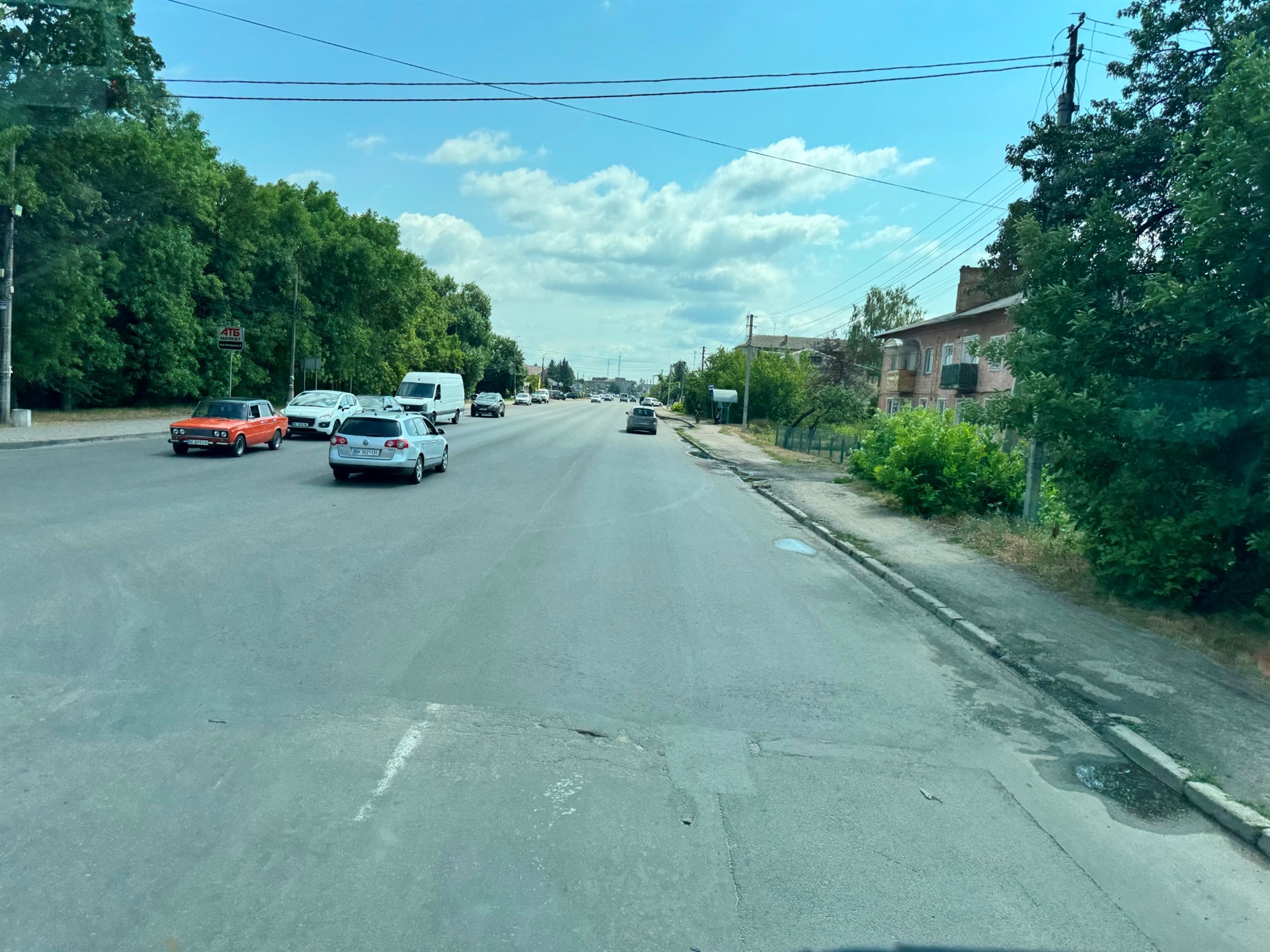 Ремонт дороги у Сарнах призупинили: що кажуть водії та коли обіцяють продовжити роботи