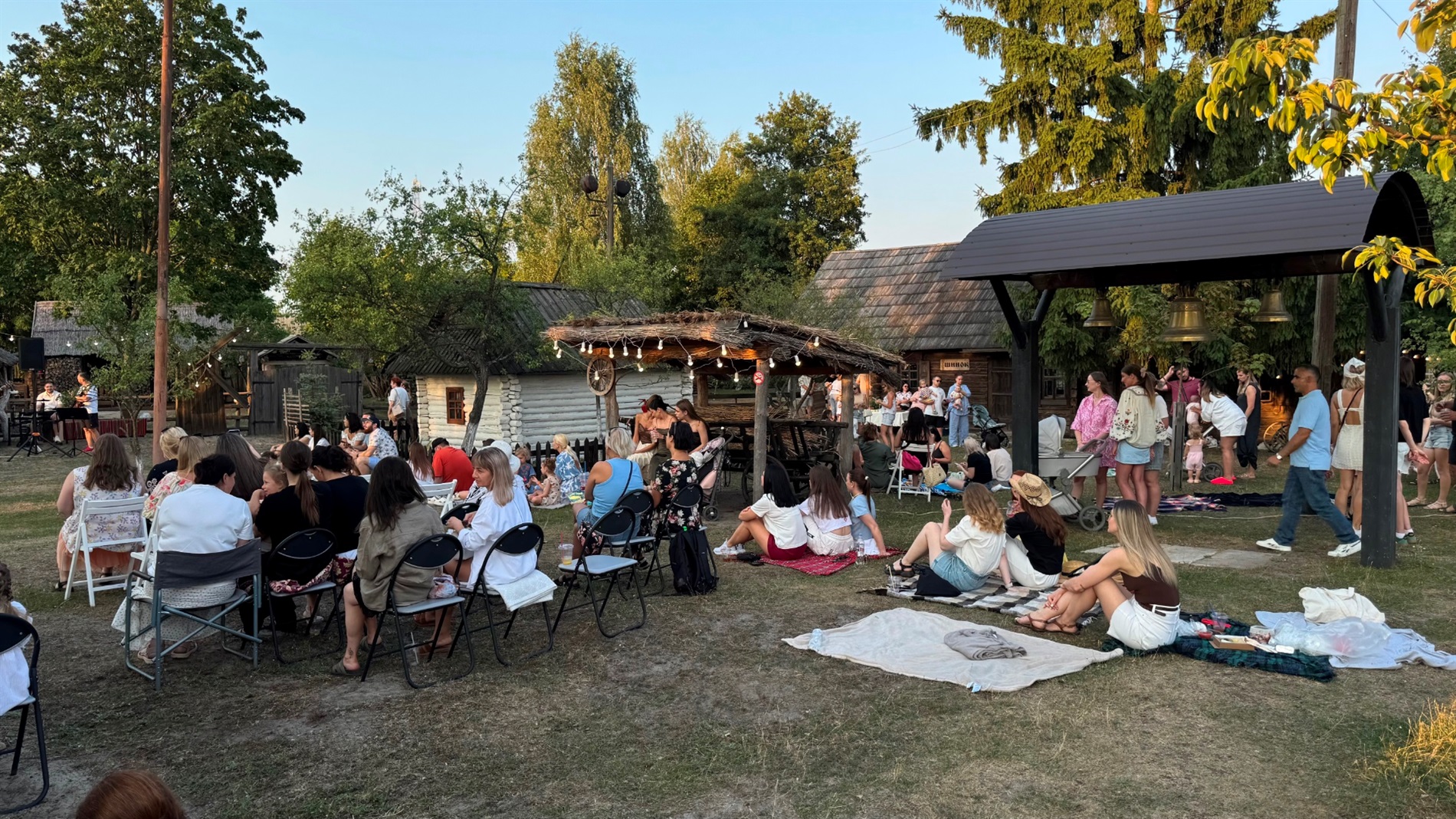 Захід сонця, що об’єднав Сарни: як пройшов благодійний арт-пікнік на підтримку Оксани Фурманець