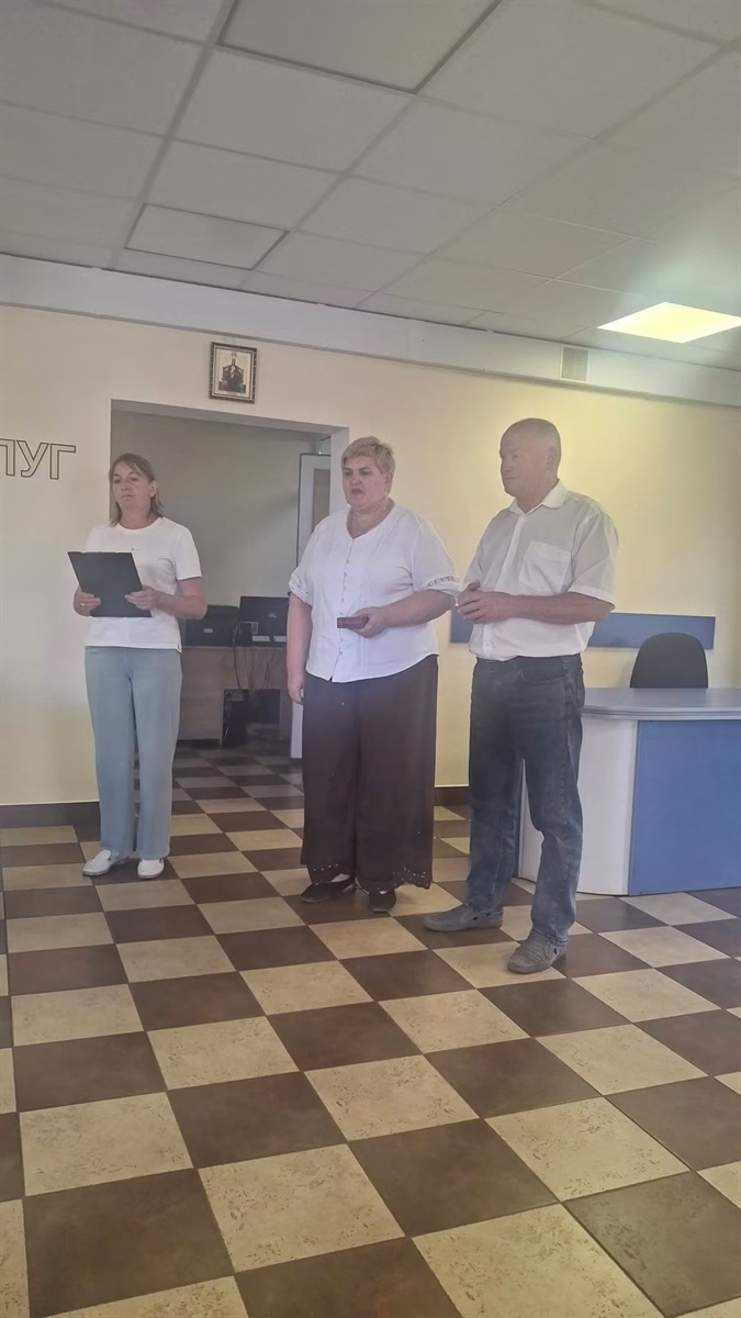 Орден, який він не встиг одягнути: родині полеглого воїна з Дубровиччини передали державну нагороду